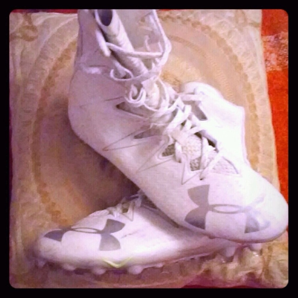 Under Armour Kleets